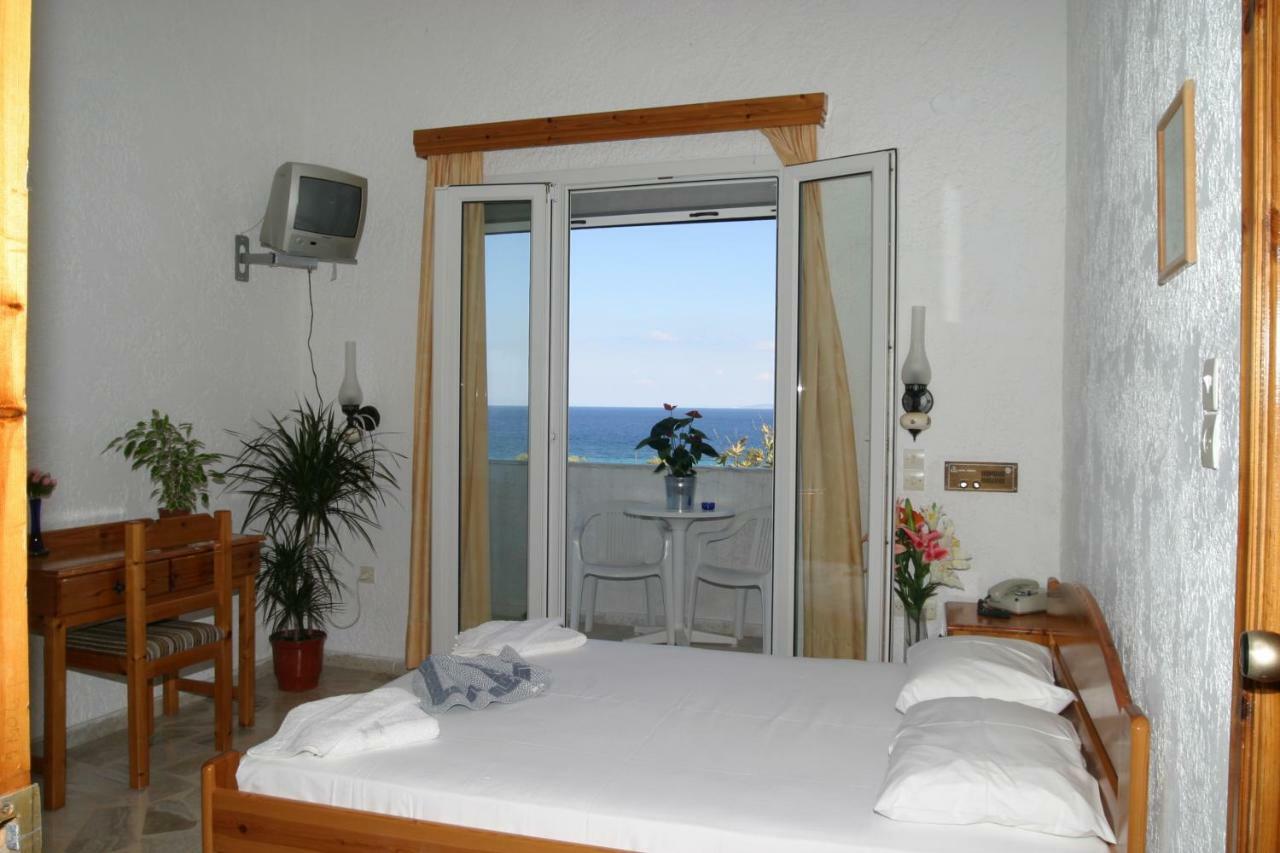 Kedros Hotel Samos Island Buitenkant foto